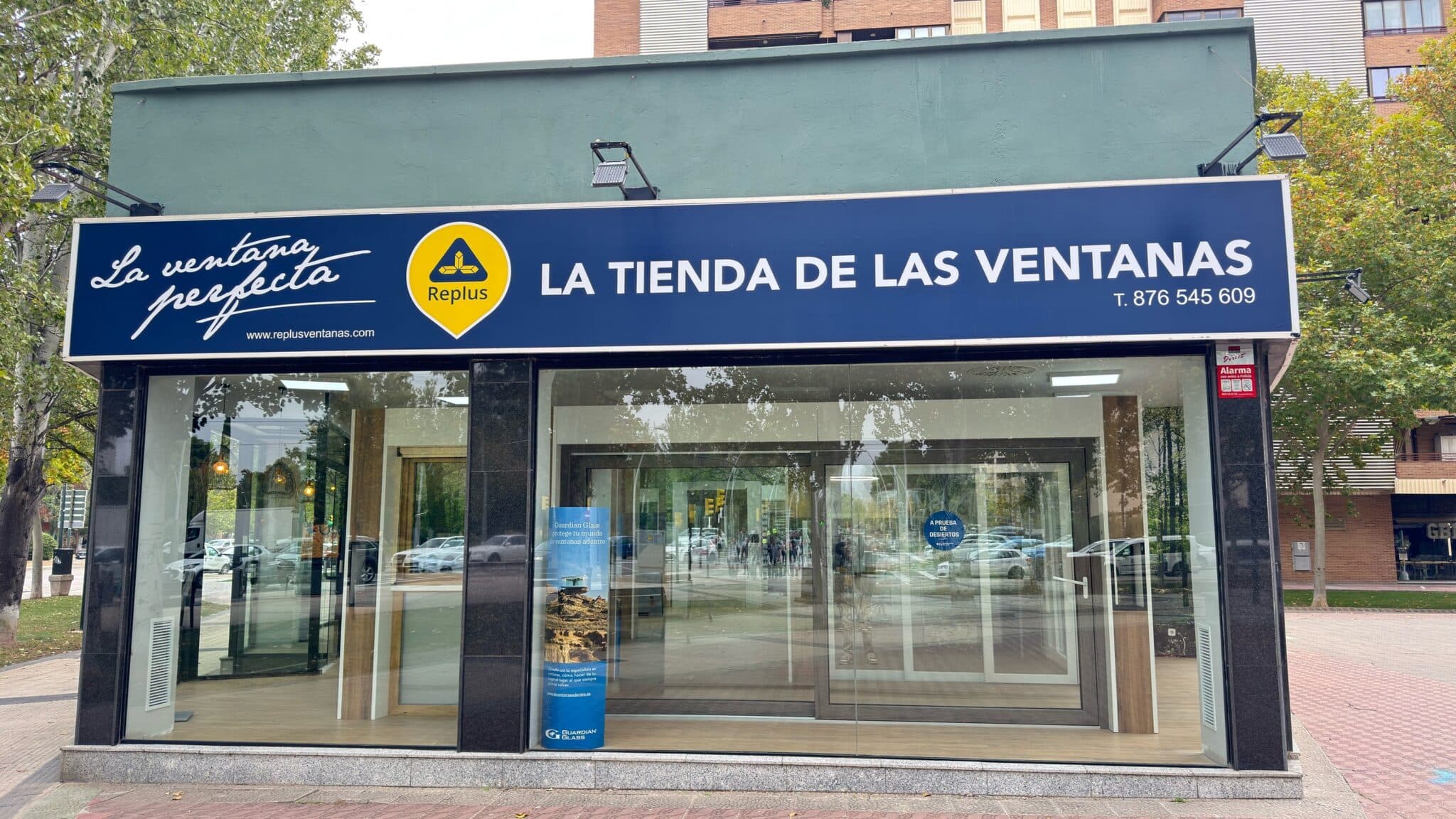 Reforma integral de ventanas en vivienda unifamiliar